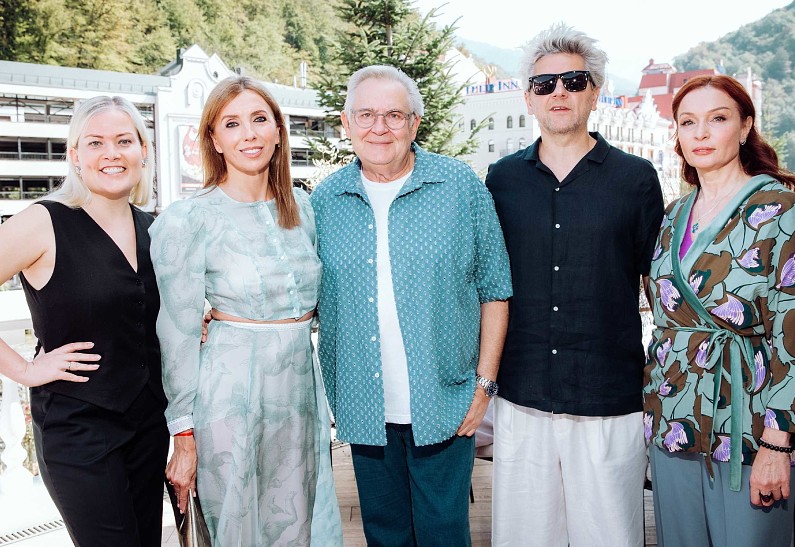 Анна Снаткина, Анна Невская, Сабина Ахмедова, Юрий Стоянов и другие гости завтрака ACTION! в рамках фестиваля «Новый сезон»