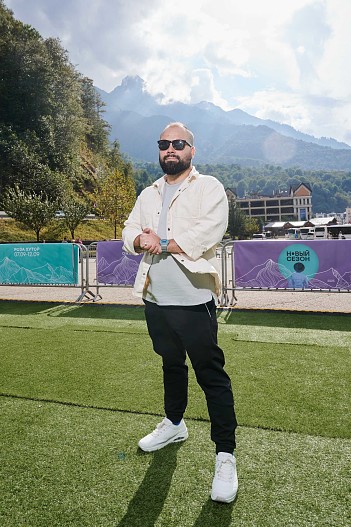 Илья Фарфель