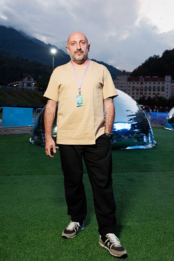 Карен Оганесян