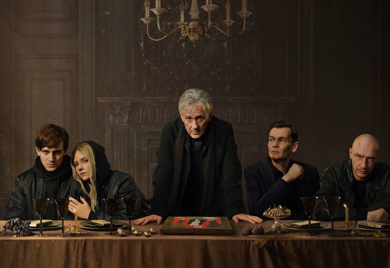 Олег Меньшиков, Филипп Янковский и Фёдор Федотов в сериале «Прелесть»