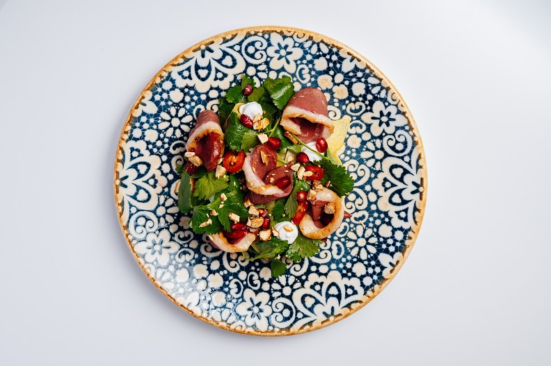 Салат с уткой, айвой и козьим сыром из сета №2