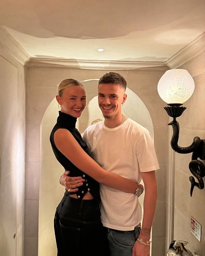 Миа Реган и Ромео Бекхэм