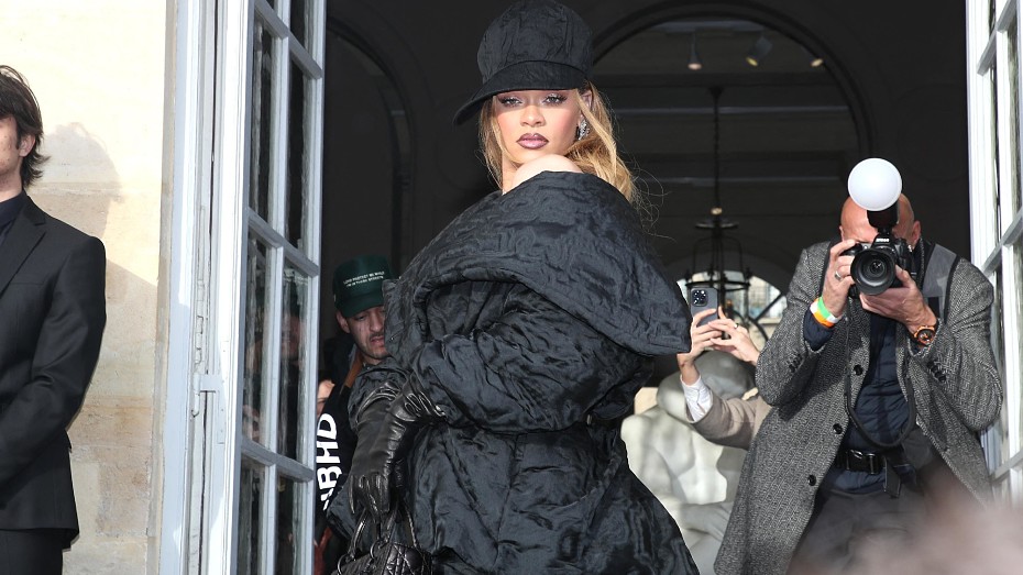 Стильная Рианна, сияющая после развода Натали Портман, Дева Кассель со своим парнем и другие гости показа Dior в Париже