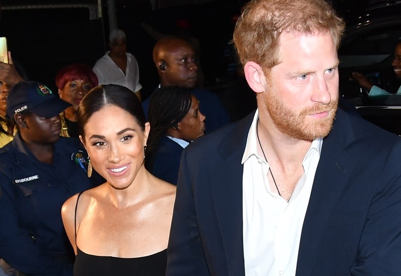 Раскрыта истинная причина появления Принца Гарри и Меган Маркл на премьере фильма о Бобе Марли на Ямайке