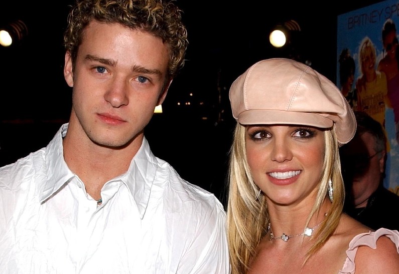 Бритни Спирс публично извинилась перед Джастином Тимберлейком за критику в мемуарах