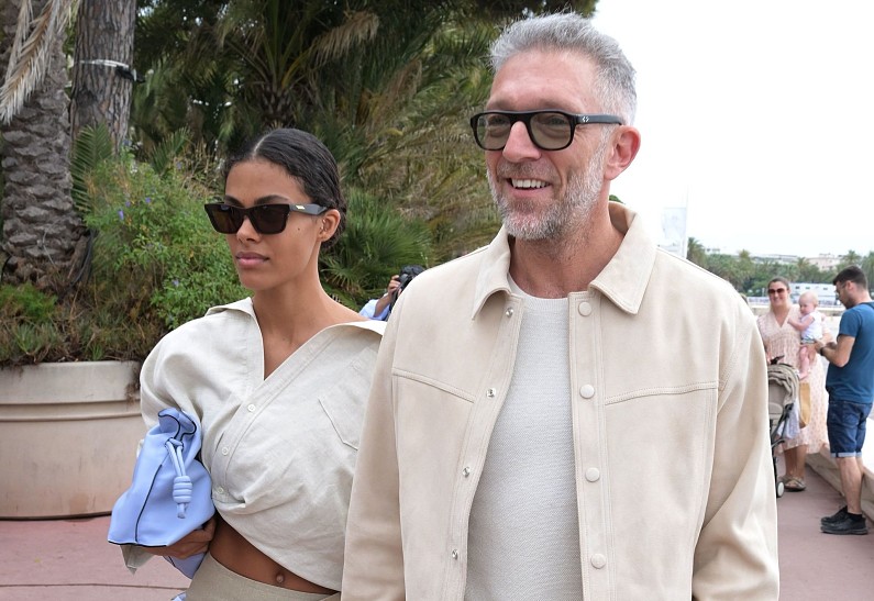 Разведенные Венсан Кассель и Тина Кунаки проводят время вместе с дочерью на бразильском пляже. Фото!