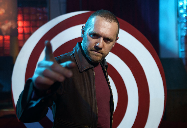 Денис Шведов и Роман Курцын спасают мир в сериале «Красный 5». Первые кадры!