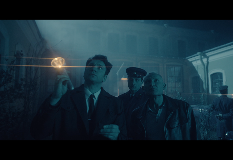 Антон Хабаров, Андрей Фролов и Юрий Кузнецов в сериале «Страх над Невой»