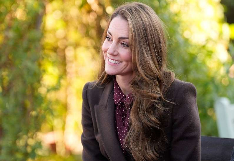 Кейт Миддлтон сняла обручальное кольцо ради необычного украшения