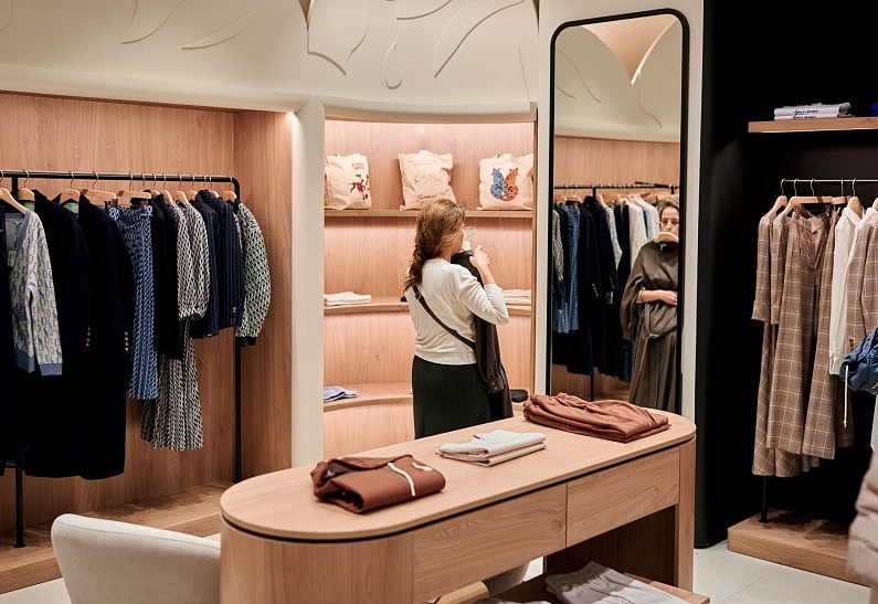 Блогеры и инфлюенсеры на открытии модного бутика