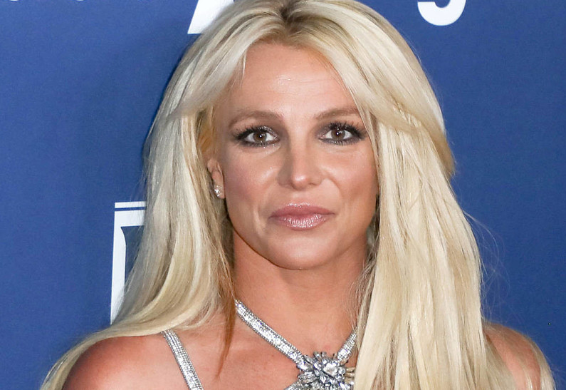 Бритни Спирс объявила о замужестве
