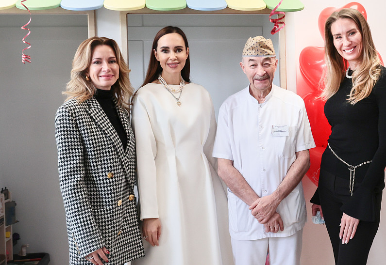 Юлианна Винер, Алина Ковалева и Александра Серова поддержали подопечных фонда «Жизнь как чудо»