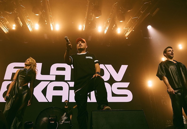 Filatov&Karas дали жаркий концерт в Москве