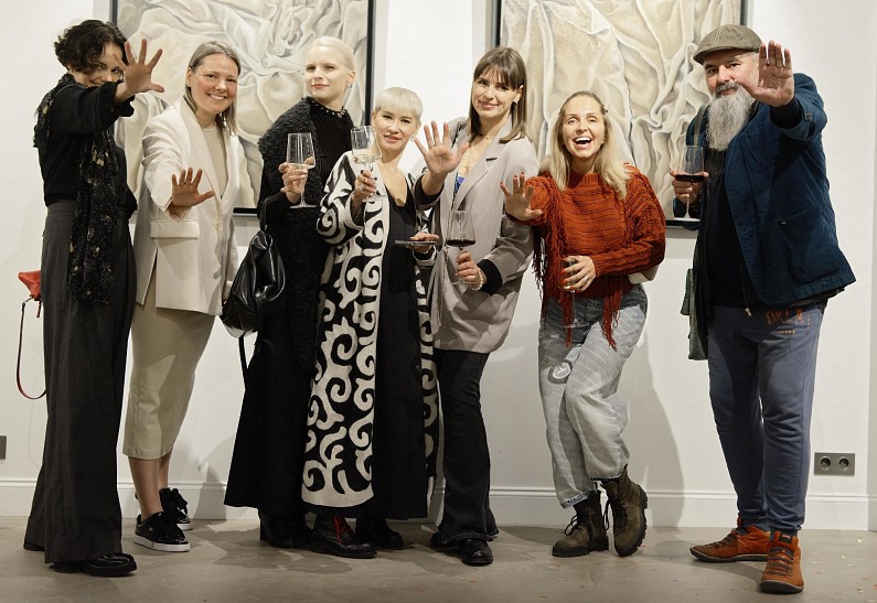 «Ступени»: выставка Анны Галицыной, вдохновившая звезд и блогеров