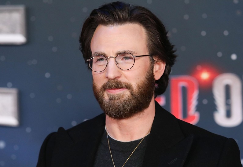 Крис Эванс намекает на планы стать отцом