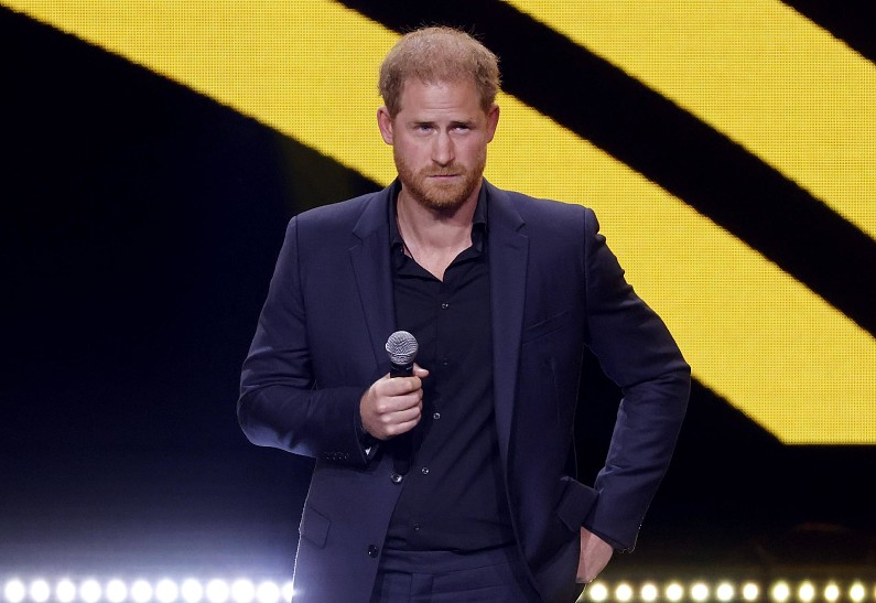 Принц Гарри вновь выступил перед публикой без Меган Маркл. Но есть нюансы!
