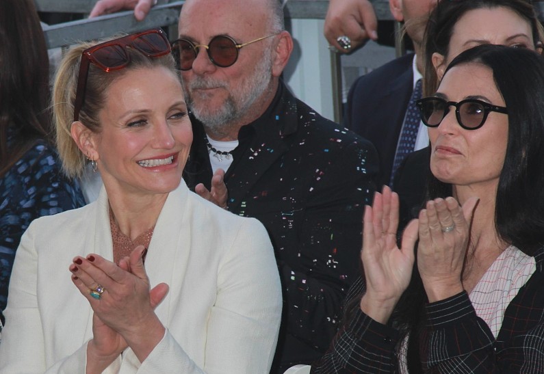 «Ангелы Чарли» Деми Мур и Кэмерон Диас воссоединились спустя 20 лет после выхода культового фильма 