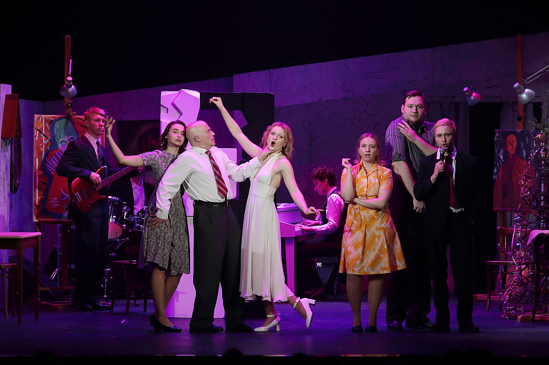 Сцена из спектакля «Кровоизлияние в МОСХ»