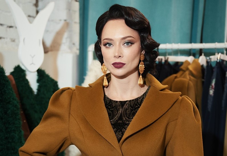 Настасья Самбурская презентовала свой бренд одежды «Actress»