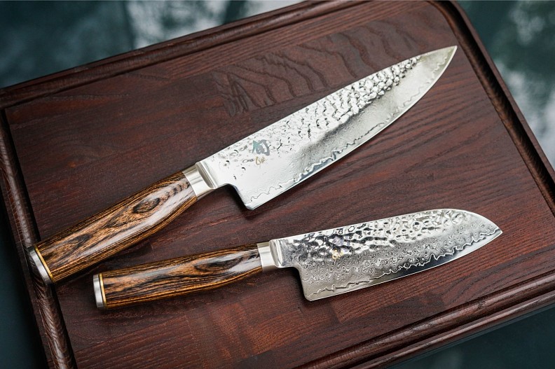 Нож поварской Сантоку KAI Шан Премьер