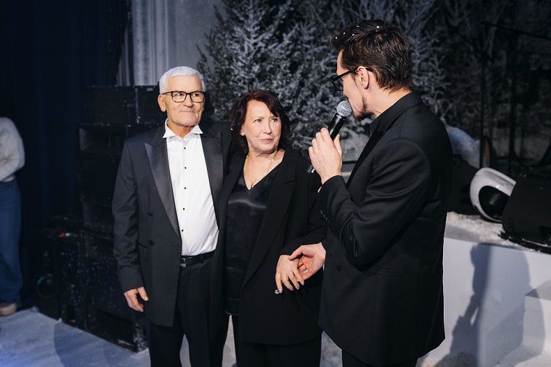 Дима Билан с родителями