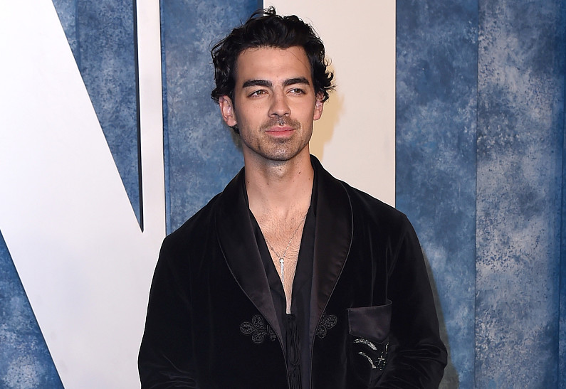 Джо Джонас публично раскритиковал Тимоти Шаламе. Что случилось?