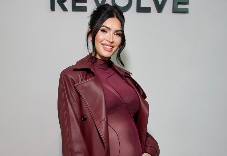 Меган Фокс поделилась реакцией своих сыновей на ее беременность