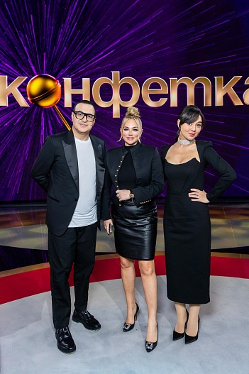 Гарик Мартиросян, Юлия Сумачёва и Марина Кравец на съемках шоу «Конфетка»