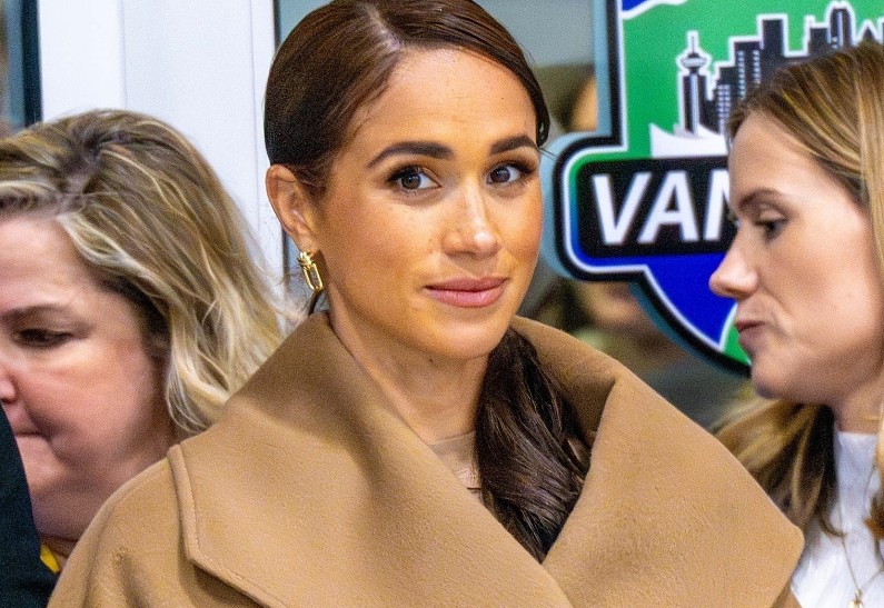 Меган Маркл отчаянно набивается в подруги к Тейлор Свифт