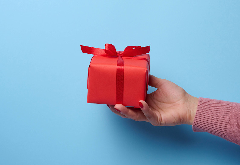 Эмоции в подарок: идеи оригинальных поздравлений с 8 марта