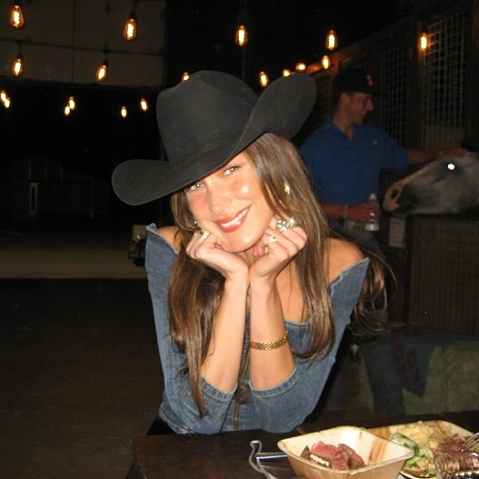 Белла Хадид