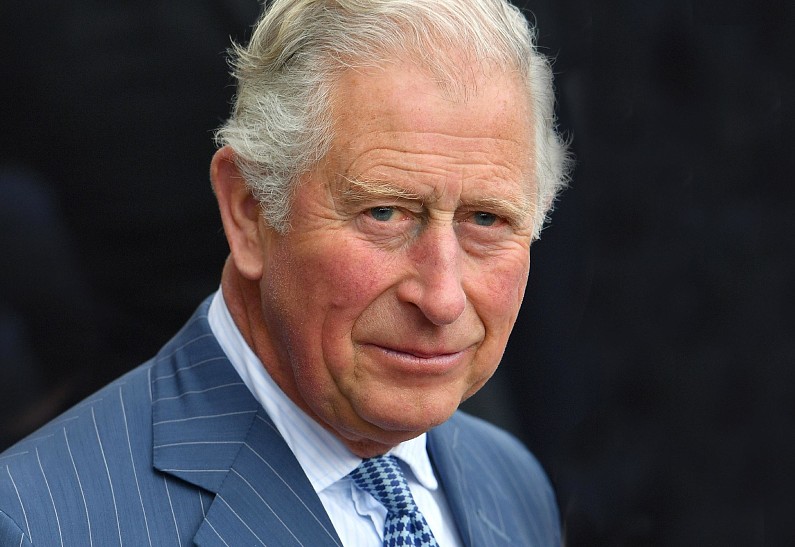 Лечение Карла III пошло не по плану