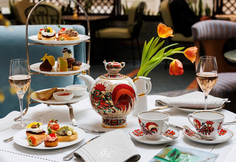 Весеннее чаепитие в Гранд Отеле Европа