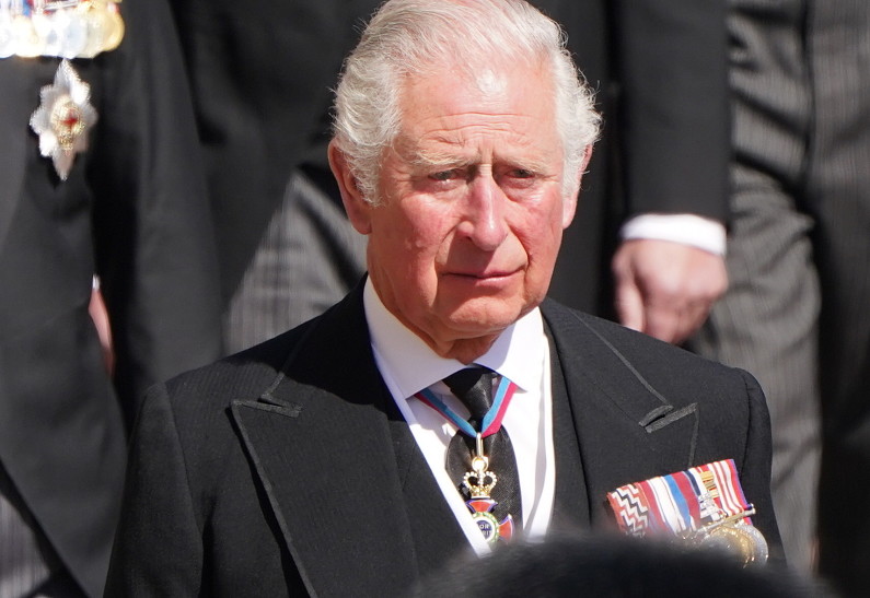 Еще одна трагедия в королевской семье: близкий человек Карла III внезапно ушел из жизни