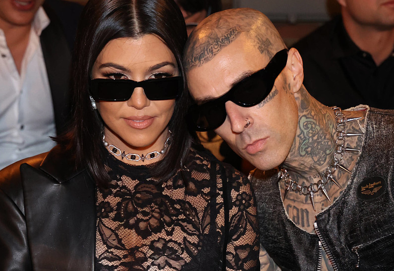 Трэвис Баркер поделился милым снимком своего маленького сына от Кортни Кардашьян