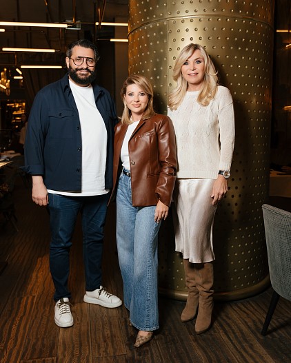 Уиллиам Ламберти, Галина Юдашкина, Марина Юдашкина