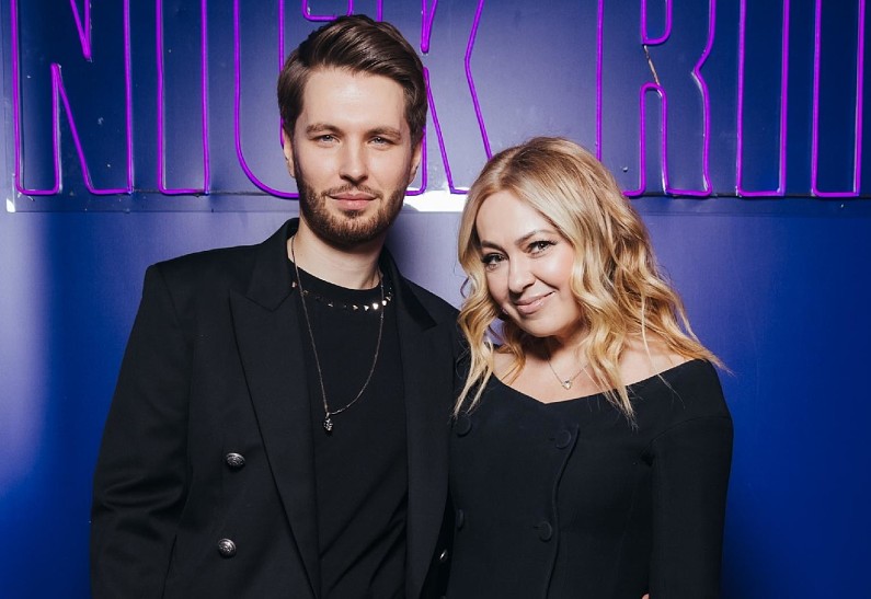 Seville, Максим Лагашкин, Ольга Серябкина, Алексей Воробьёв и другие знаменитости поздравили артиста Nick Riin с выходом клипа