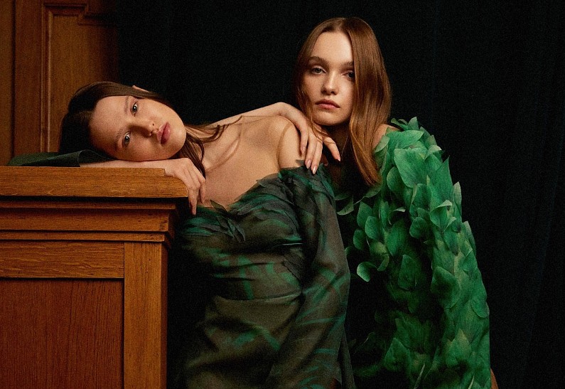 Приглашение в Лукоморье: Alena Akhmadullina представляет новую коллекцию Spring-Summer 2024