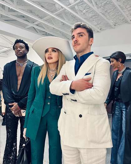 Мадонна с сыном Рокко