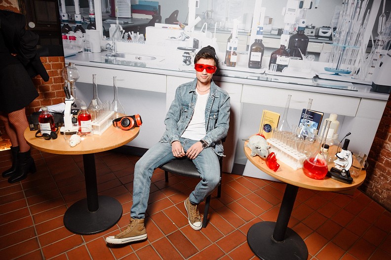 Дмитрий Тополь