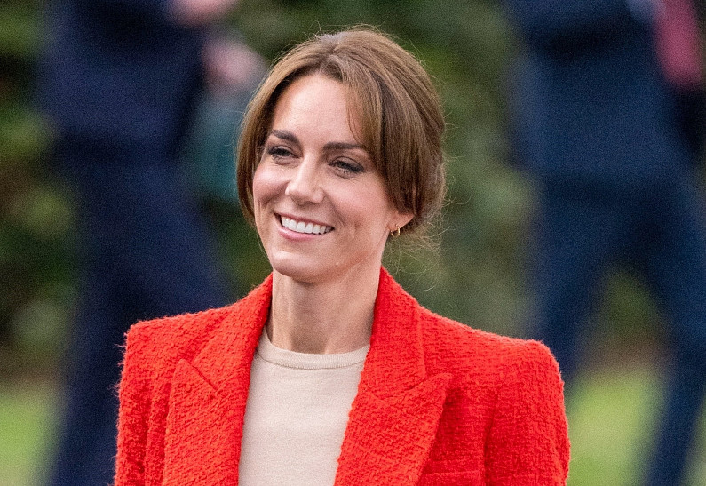 «Отказалась стать жертвой»: больная раком Кейт Миддлтон обошла по популярности принцессу Диану