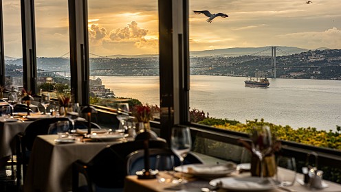 Майские праздники в Стамбуле: наслаждаемся высокой кухней с видом на Босфор