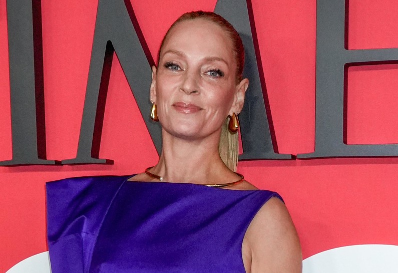 Ума Турман в элегантном платье восхитила поклонников на красной дорожке