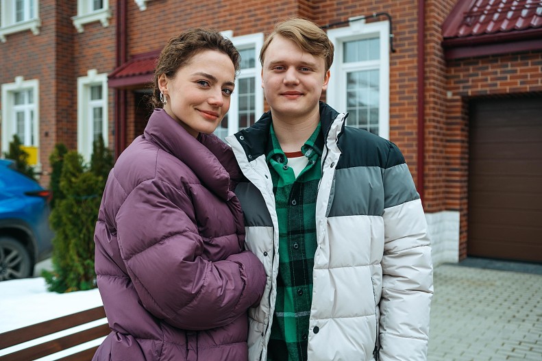 Ангелина Поплавская и Артём Башенин