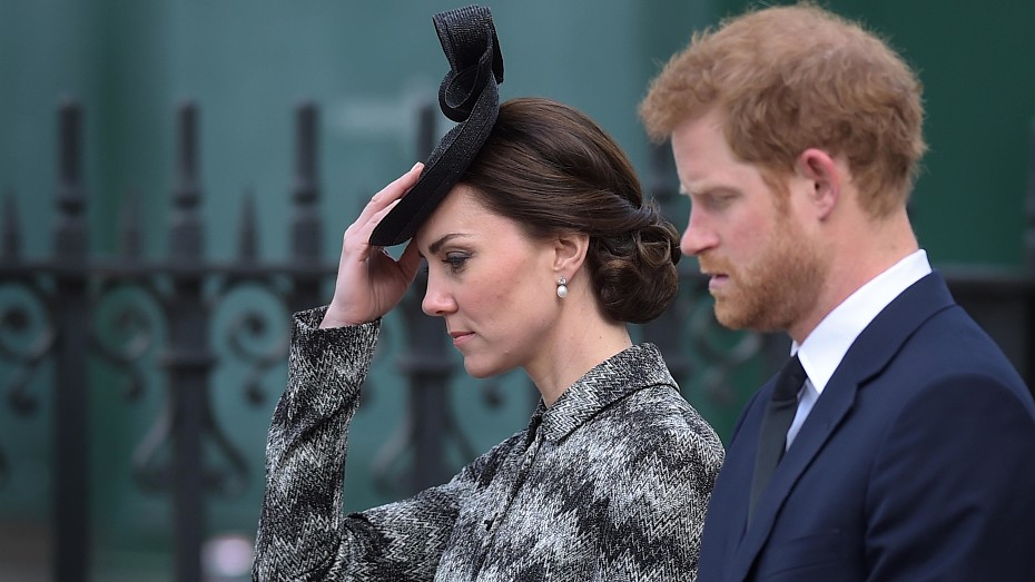 Принц Гарри раскаивается за резкие высказывания в адрес больной раком Кейт Миддлтон 