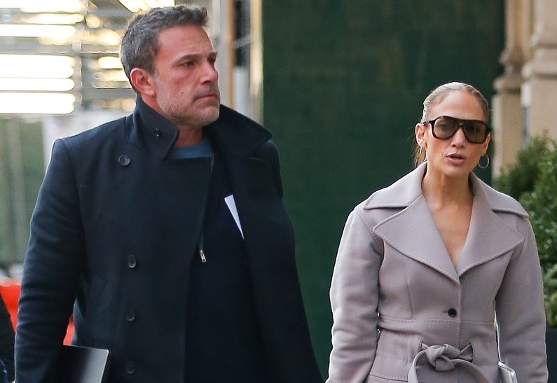 Бен Аффлек и Дженнифер Лопес вместе вышли в свет после слухов о разводе