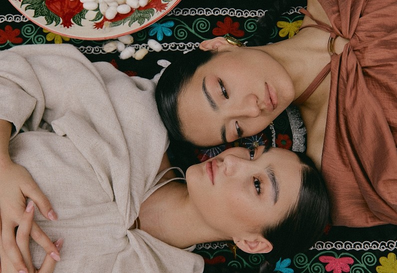 Адрас, икат и восточный колорит в новой коллекции Polina Repik