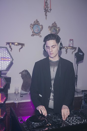 Никита Никитин