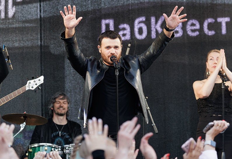 Новый сезон SUMMER FEST в Estate Mall