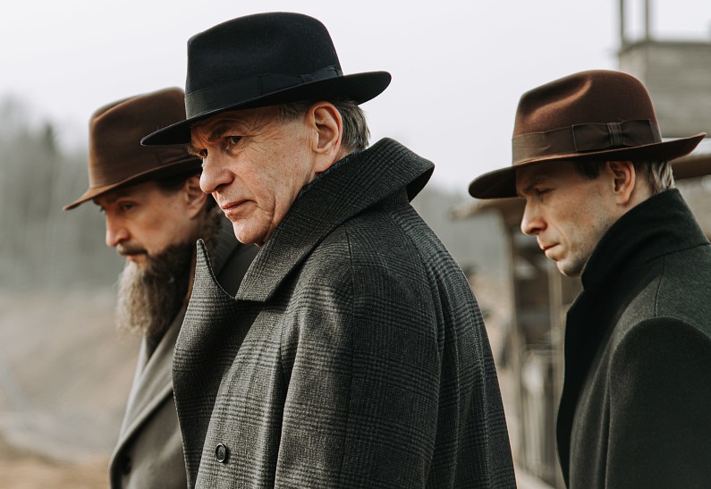 Алексей Гуськов, Ольга Сутулова, Юрий Чурсин и Екатерина Климова на съемках исторической драмы «Атом»